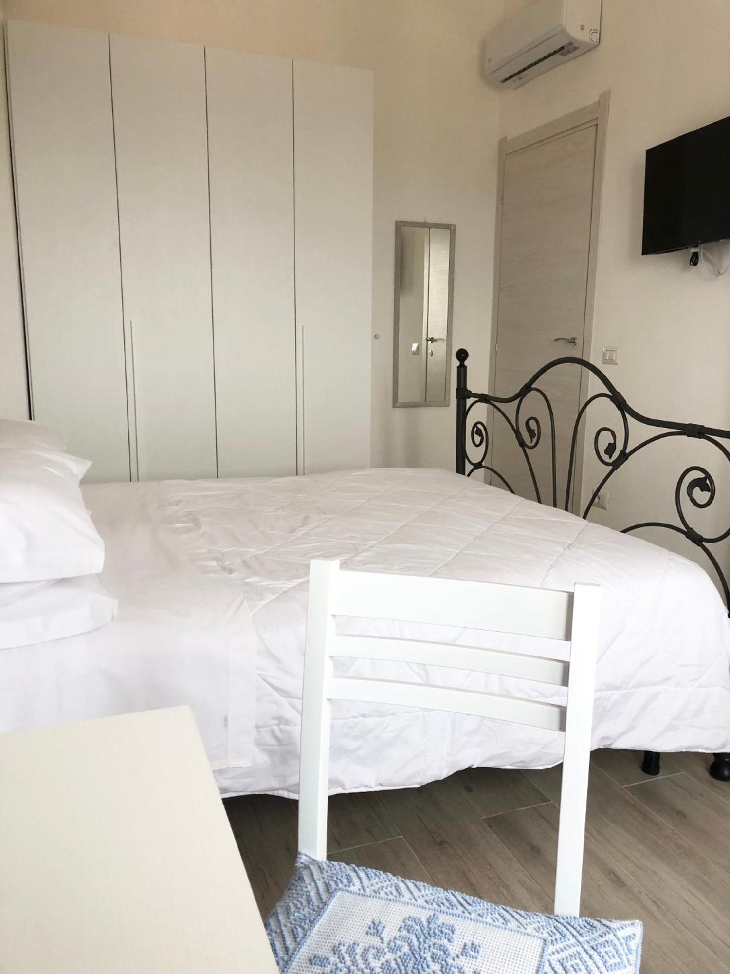 Blumarine Bed & Breakfast Palau Ngoại thất bức ảnh